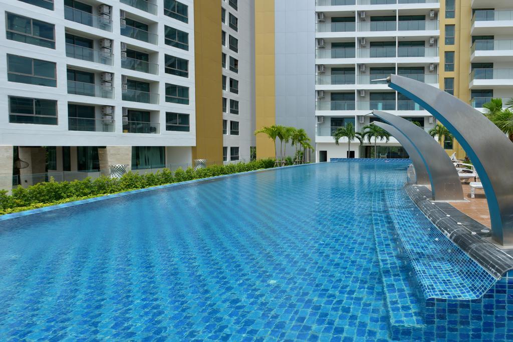 Peak Towers Condominium Pattaya Bagian luar foto