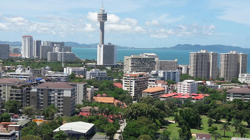 Peak Towers Condominium Pattaya Bagian luar foto