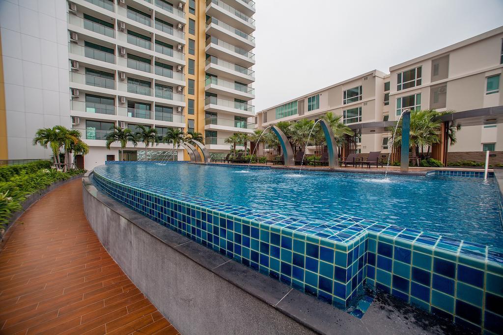 Peak Towers Condominium Pattaya Bagian luar foto