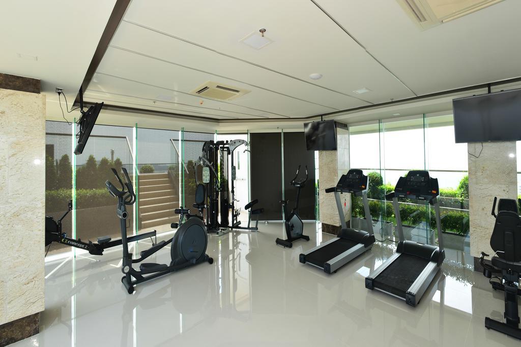 Peak Towers Condominium Pattaya Bagian luar foto