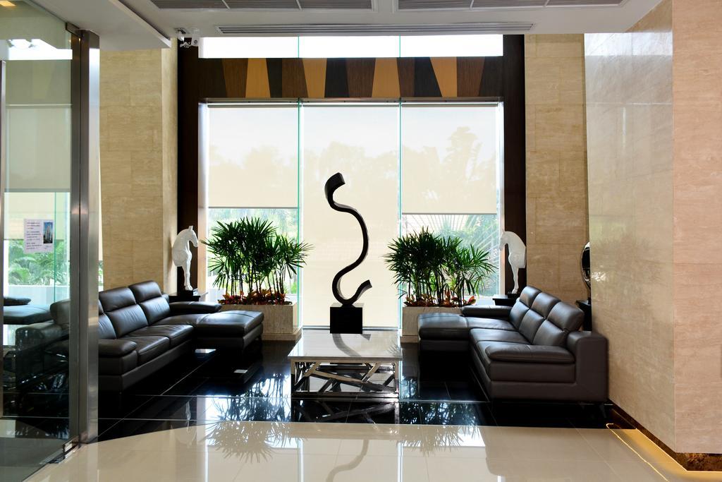Peak Towers Condominium Pattaya Bagian luar foto