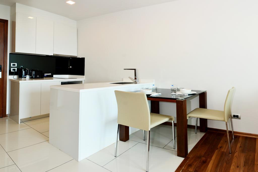 Peak Towers Condominium Pattaya Bagian luar foto