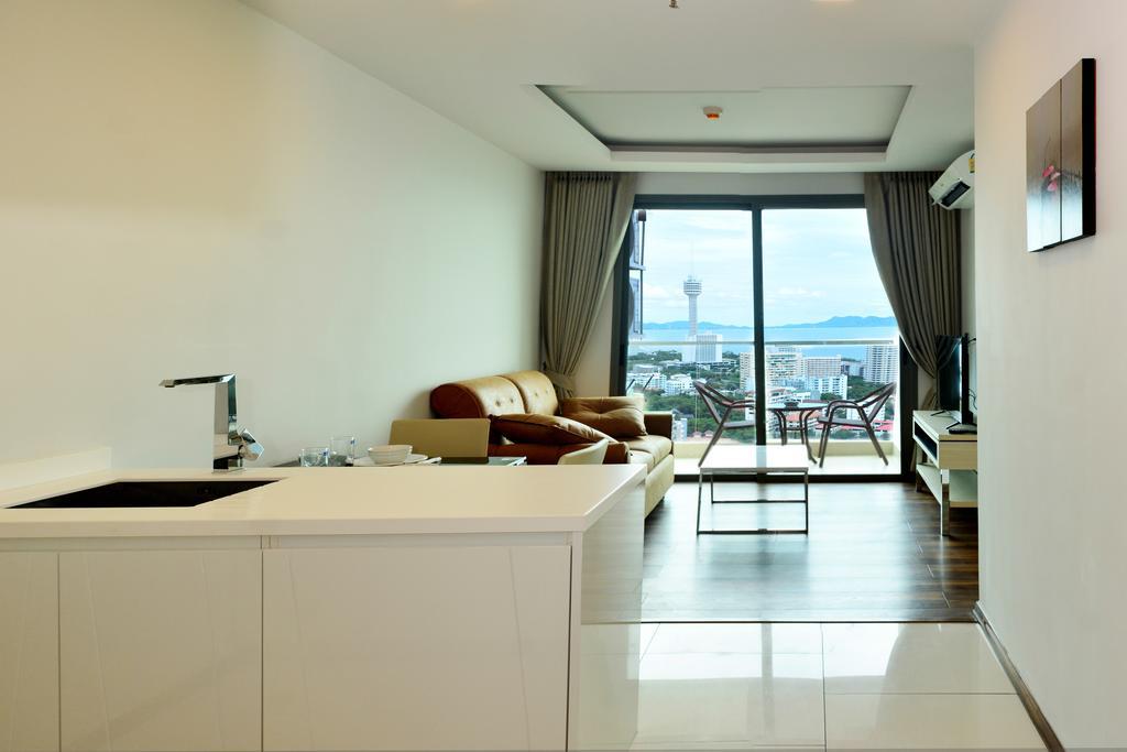 Peak Towers Condominium Pattaya Bagian luar foto